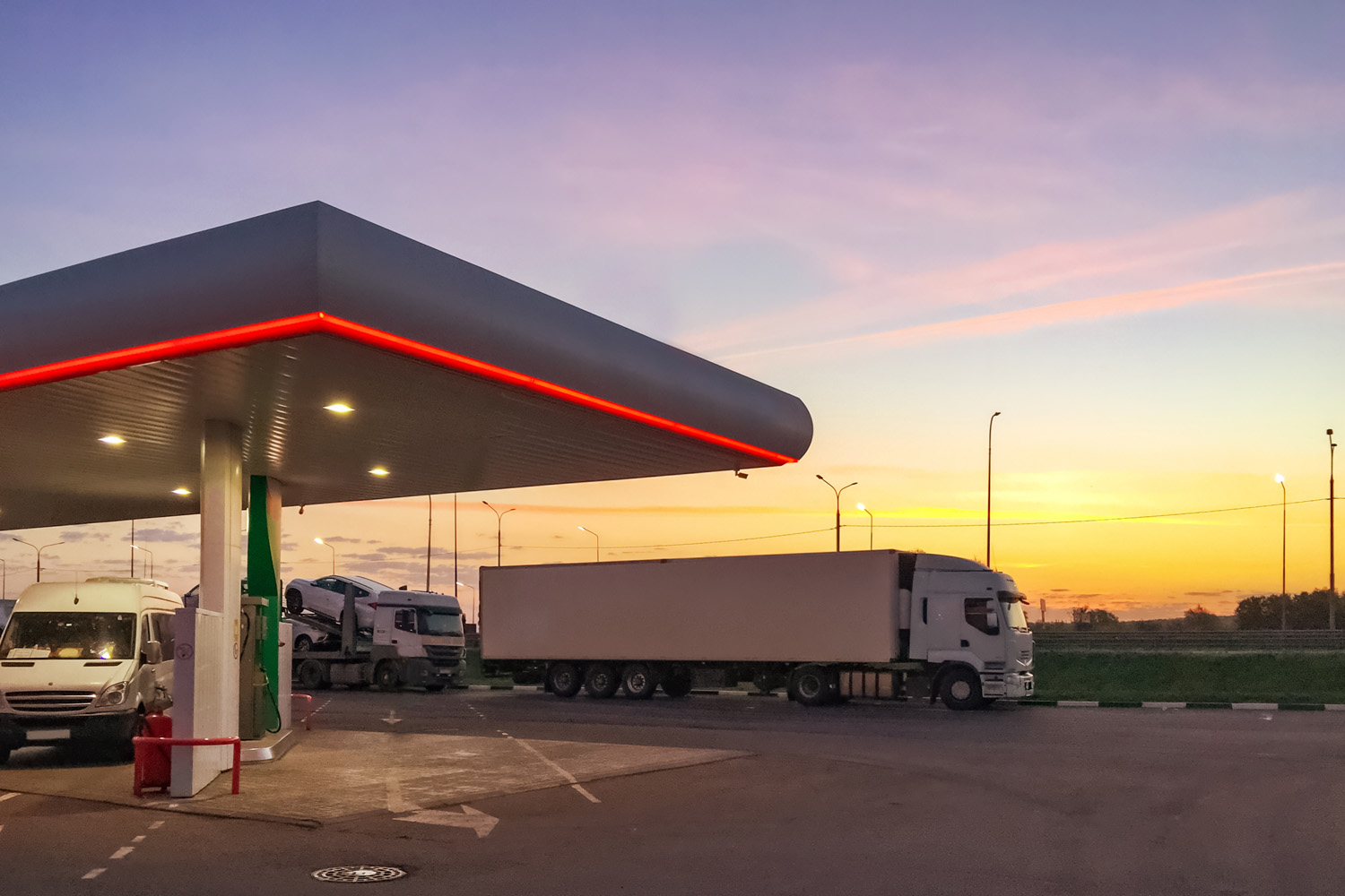 truck-at-the-parking-lot-of-fueling-station-2024-12-02-17-51-18-utc_1500